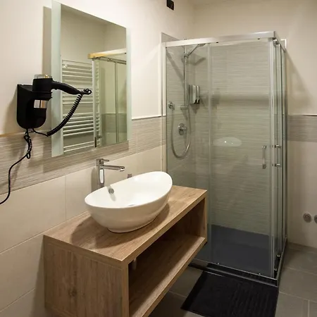 La Lesivera Bed And Breakfast Tione di Trento Buitenkant foto